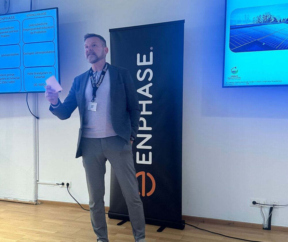Enphase Roadshow 2025: Günther Liebert präsentiert Enphase vor Facherrichtern 
